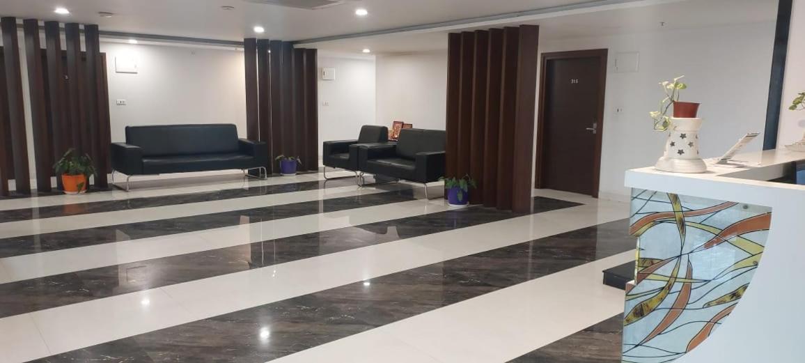 Hotel Ssr Grand Hajdarabad Zewnętrze zdjęcie