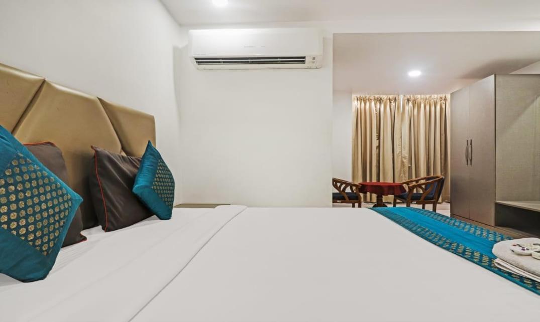Hotel Ssr Grand Hajdarabad Zewnętrze zdjęcie