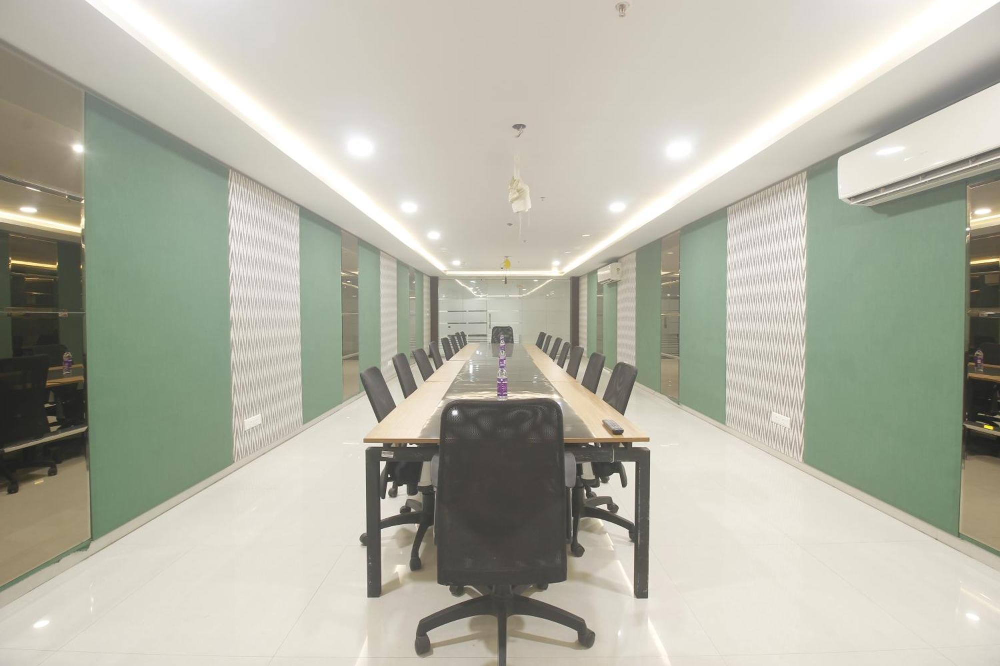 Hotel Ssr Grand Hajdarabad Zewnętrze zdjęcie