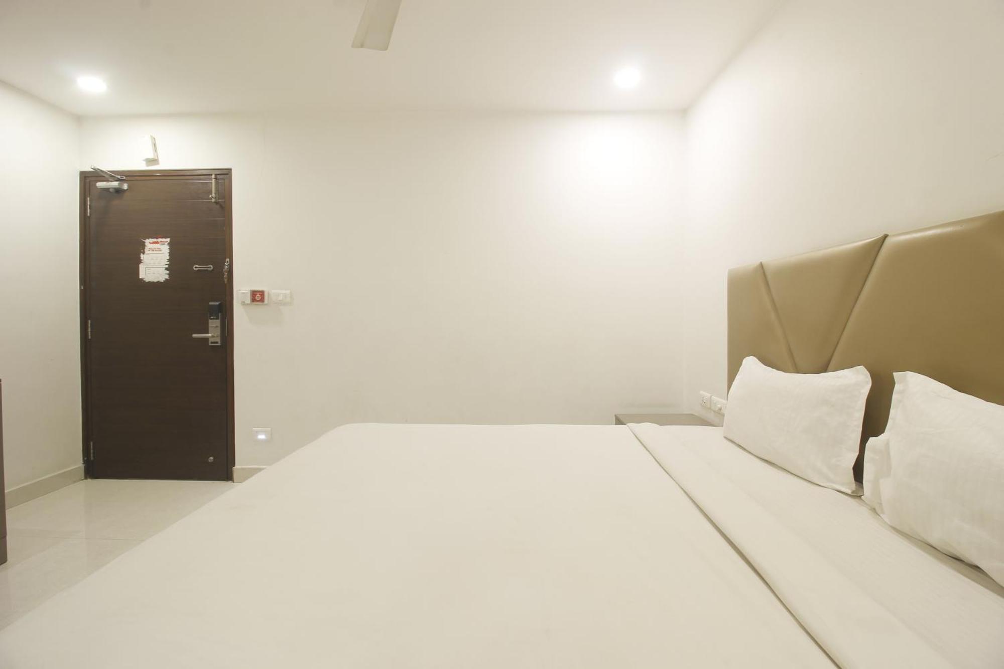 Hotel Ssr Grand Hajdarabad Zewnętrze zdjęcie