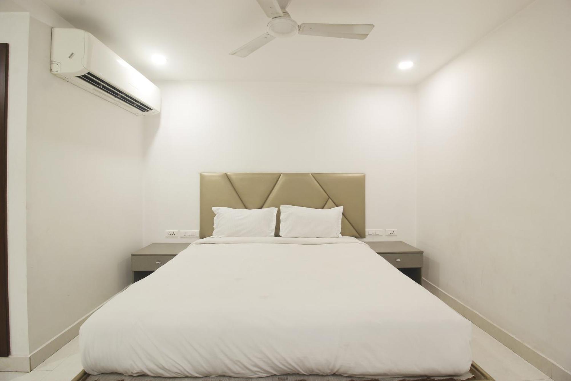Hotel Ssr Grand Hajdarabad Zewnętrze zdjęcie